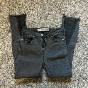Brandy Melville high waisted jeans